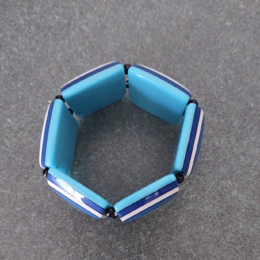 Turquoise and Navy Geometric Stretch Bracelet - Picture 3 of 3